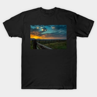 Sunset View East of the Flatiron Mountains T-Shirt